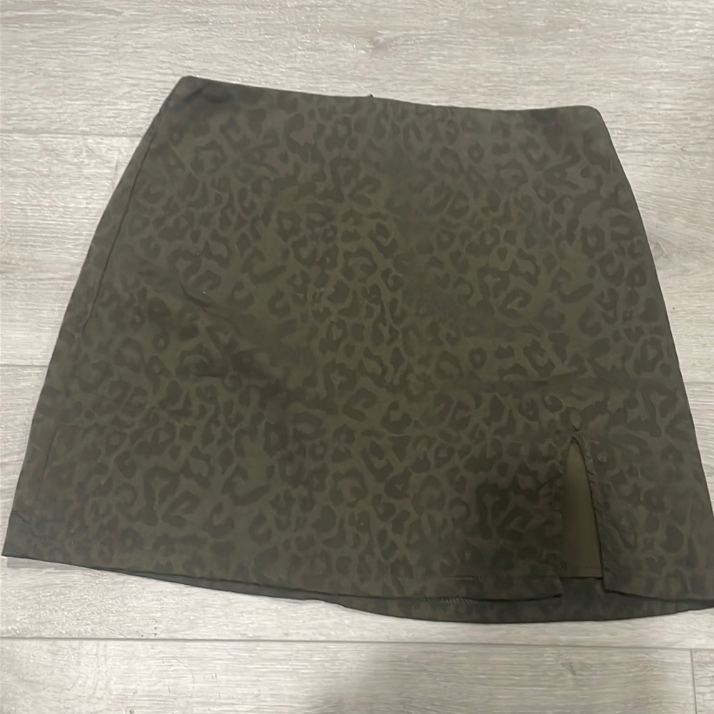 Forever 21 lined skirt olive color, front slit, size small